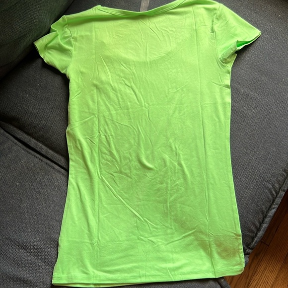 Neon green bright size medium but runs small - Picture 2 of 2